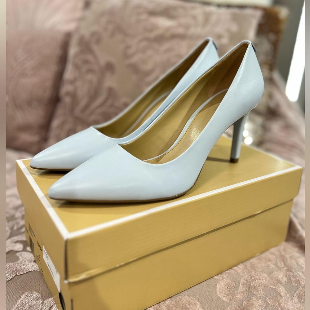 Michael Kors light blue Pumps - Picture 2 of 3